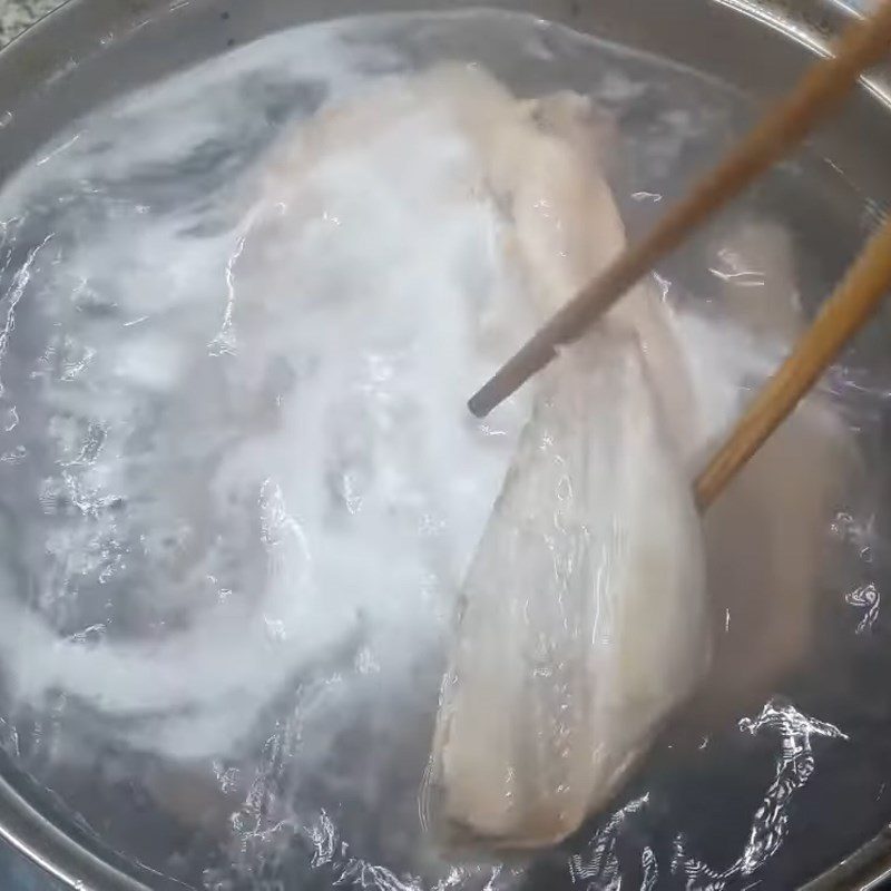 Step 2 Boil the goose and sour bamboo shoots Noodle with goose