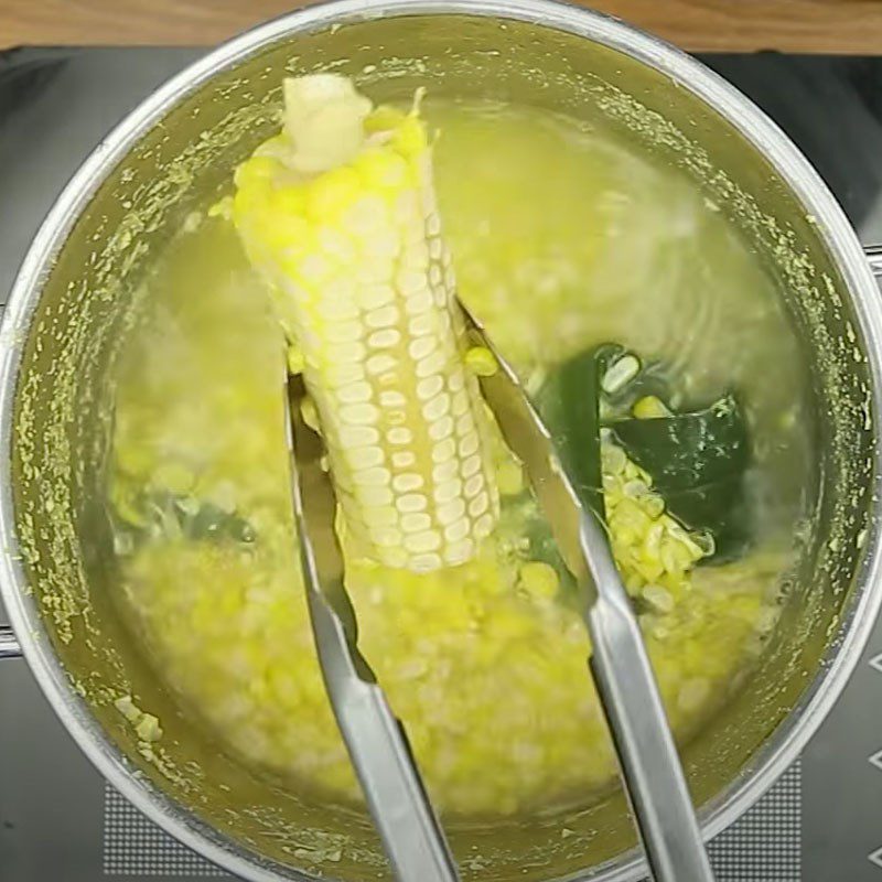 Step 2 Boil corn Corn pudding (bắp) cốm