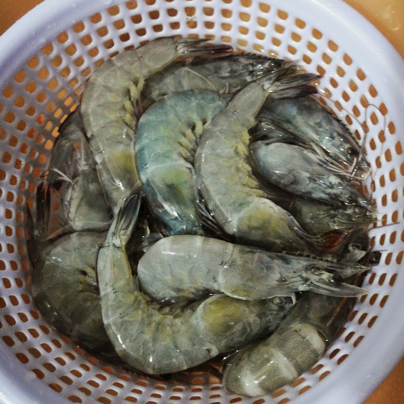 Step 2 Boil the Shrimp for Sea Grapes Salad with Fresh Shrimp