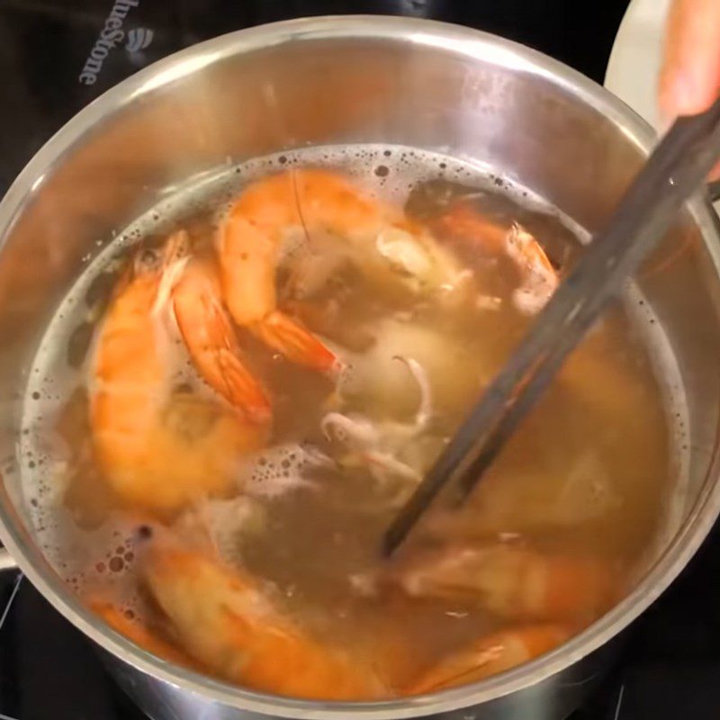 Step 4 Boiling shrimp, squid, fish Bún mắm