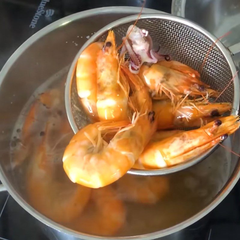 Step 4 Boiling shrimp, squid, fish Bún mắm