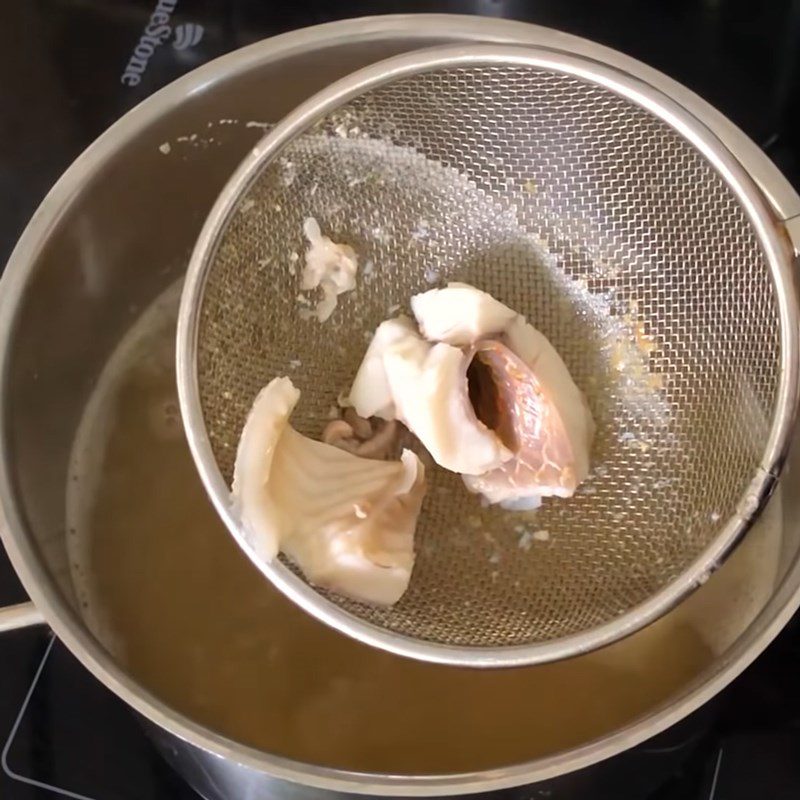 Step 4 Boiling shrimp, squid, fish Bún mắm