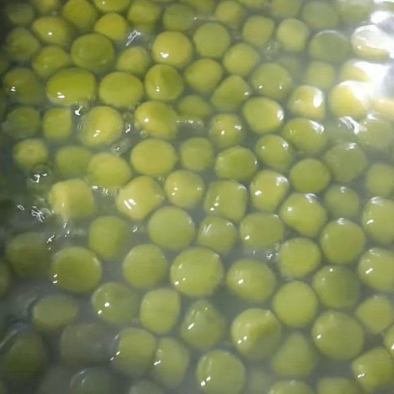 Step 3 Boiling Tapioca Pearls Green tea pearls from tapioca flour