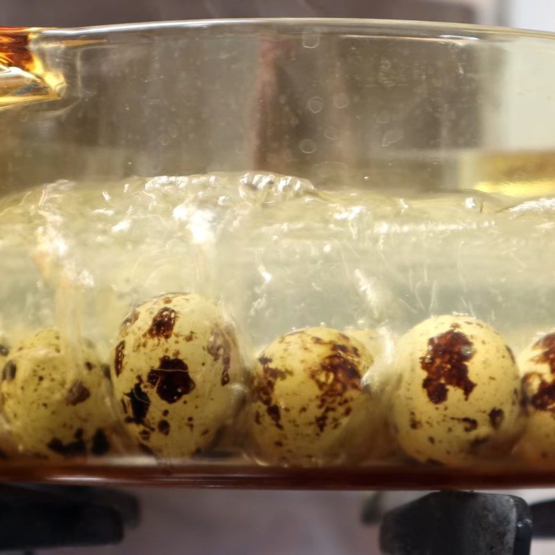 Step 3 Boil eggs and peel Quail eggs with tofu