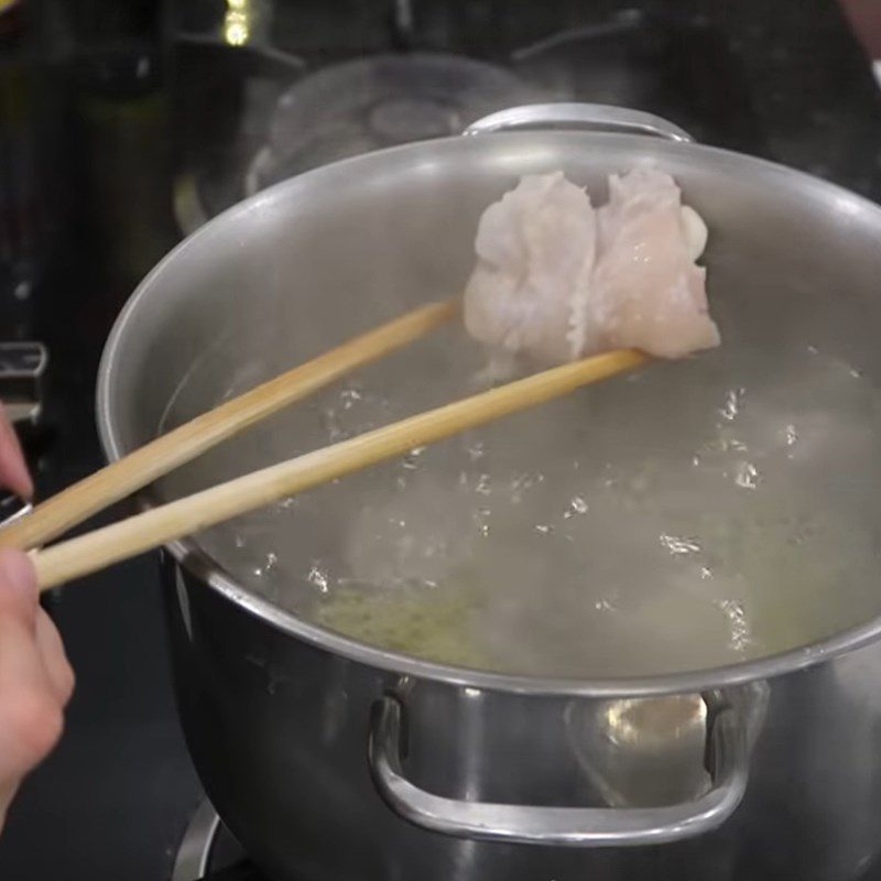 Step 3 Boil and simmer beef tendons Thai beef tendon sauce