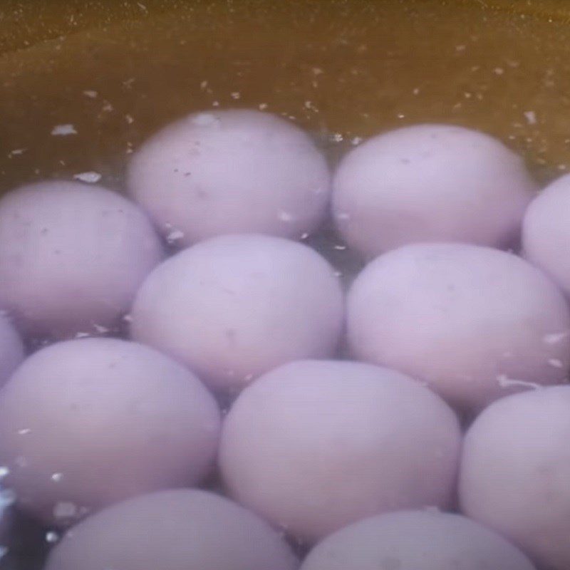 Step 6 Boil the dumplings Sweet potato dumplings