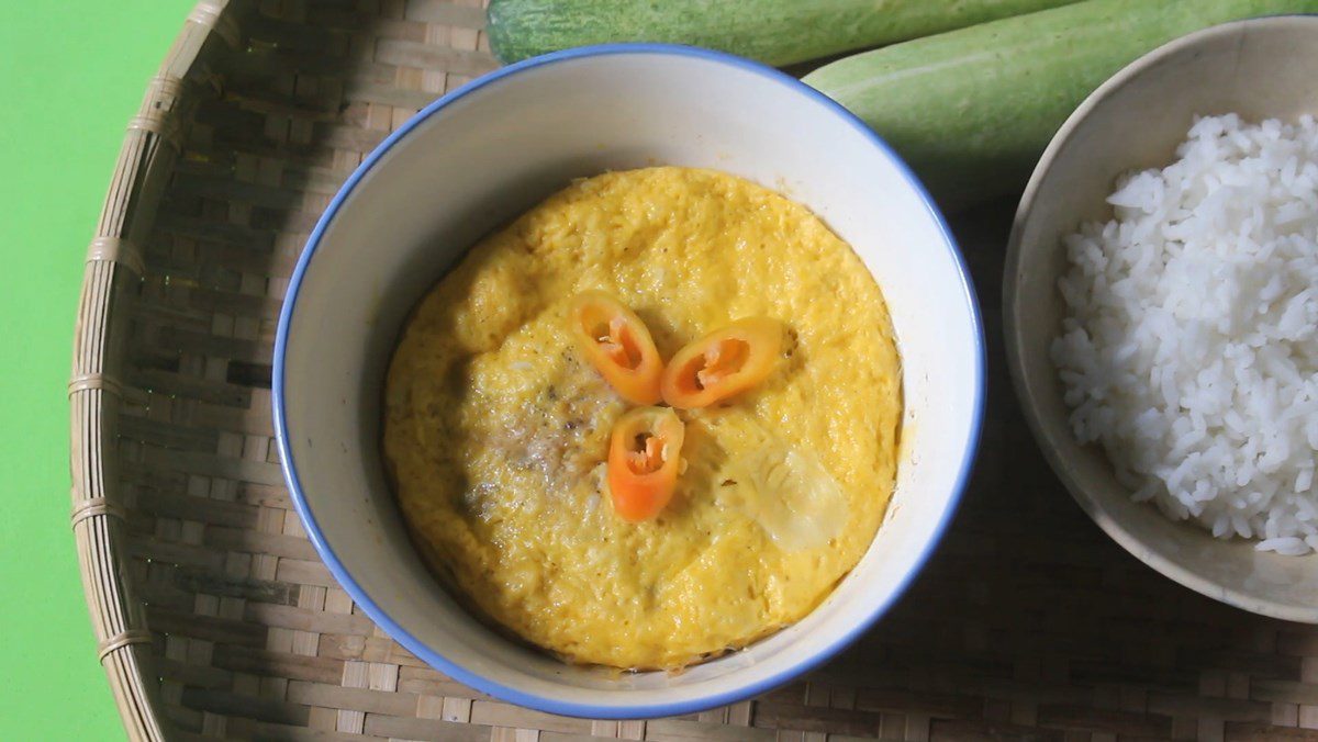 Basic steamed fermented shrimp paste with eggs