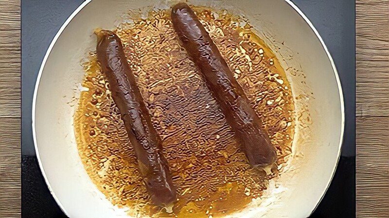 How to fry Chinese sausage with water