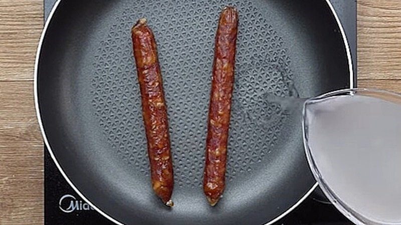 How to fry sausage with rice vinegar