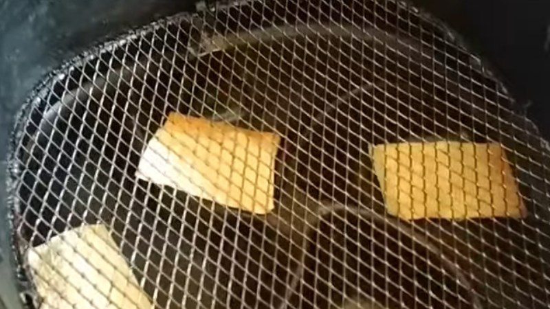 frying tofu skin