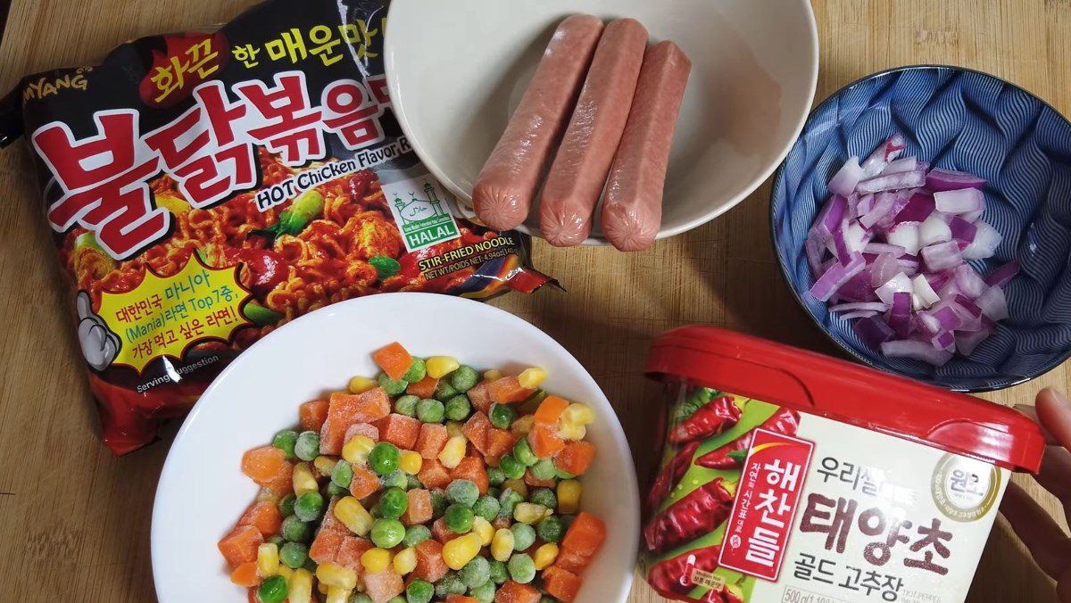 Ingredients for spicy Samyang noodles with egg, spicy Samyang noodles with cheese, spicy Samyang noodles with bacon, and mixed Samyang noodles