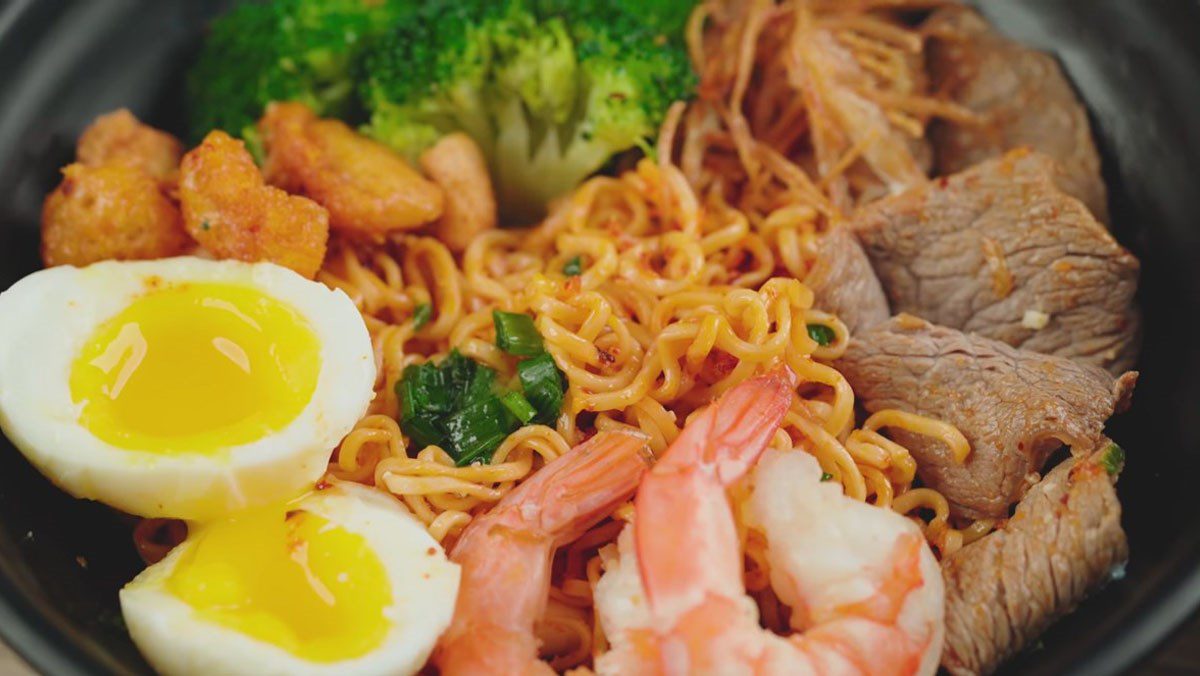 Mixed Noodles with Soft-Boiled Egg