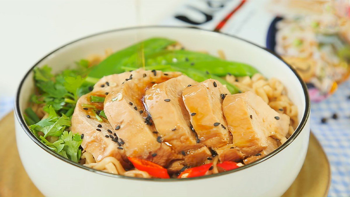 Chicken udon with miso sauce