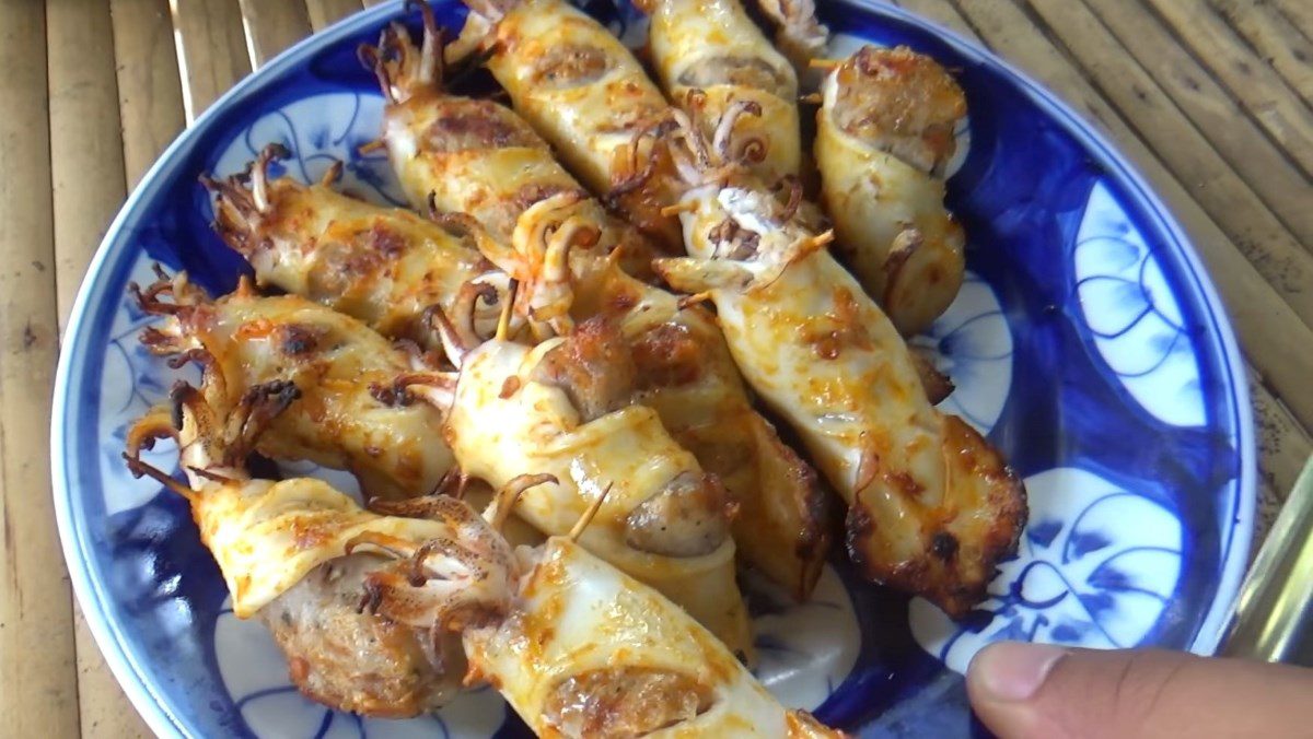 Grilled stuffed squid with satay