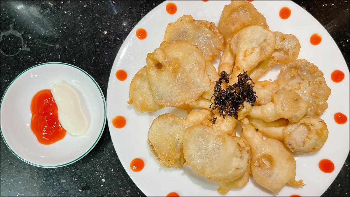 Crispy fried oyster mushrooms