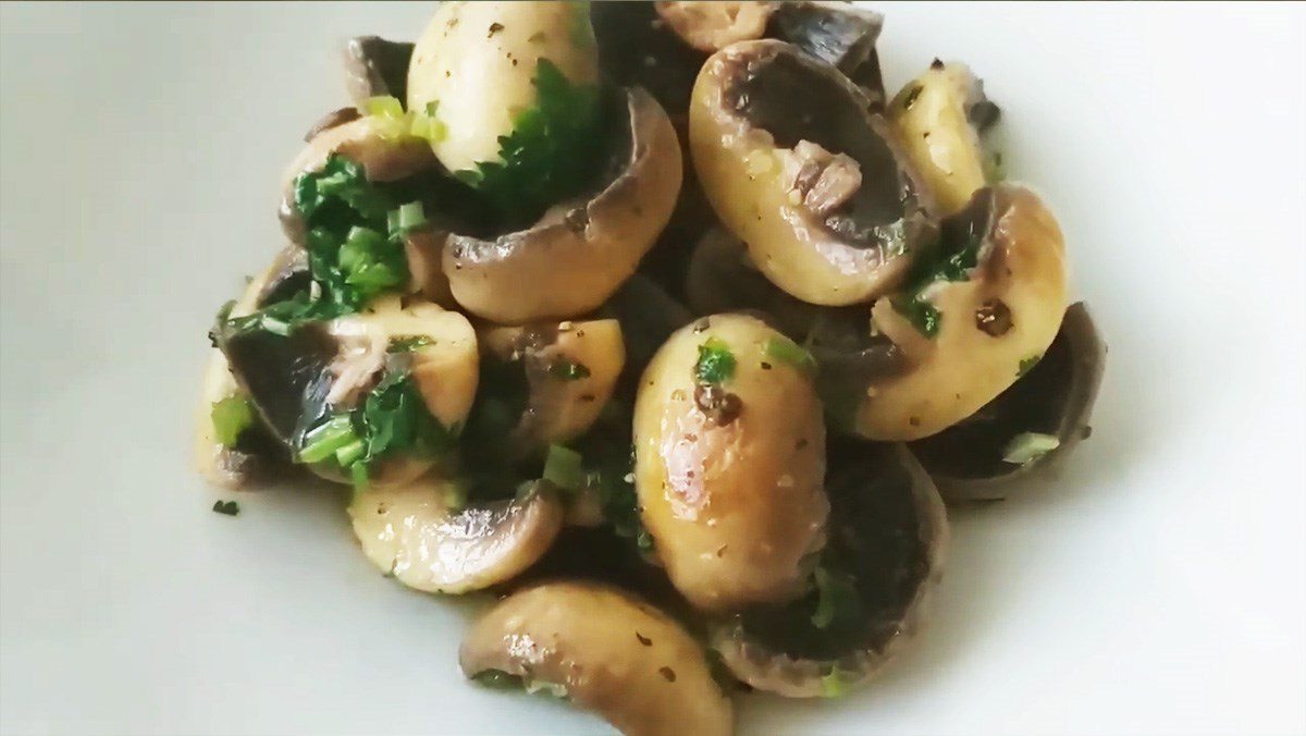 Sautéed Oyster Mushrooms with Lemon Butter