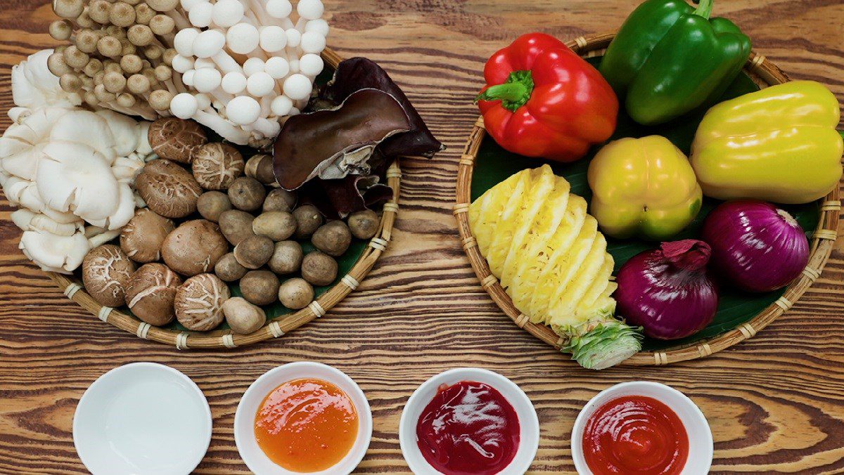 Ingredients for sweet and sour vegetarian stir-fried mushroom dish