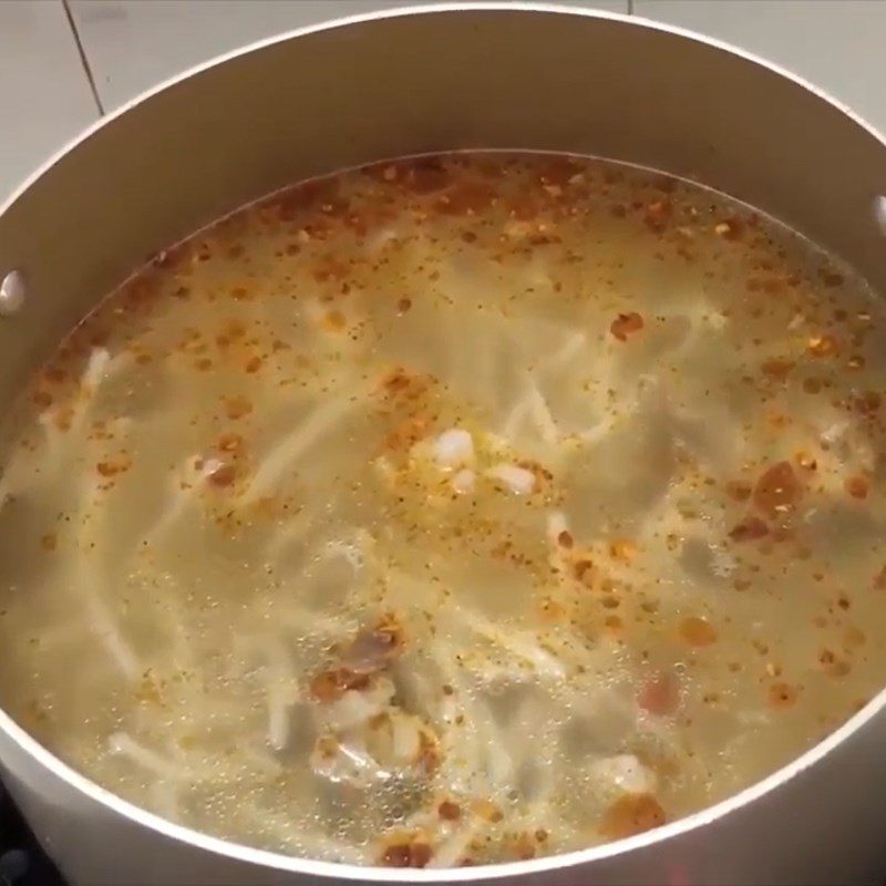 Step 4 Cook bánh canh Bánh canh with pork bones