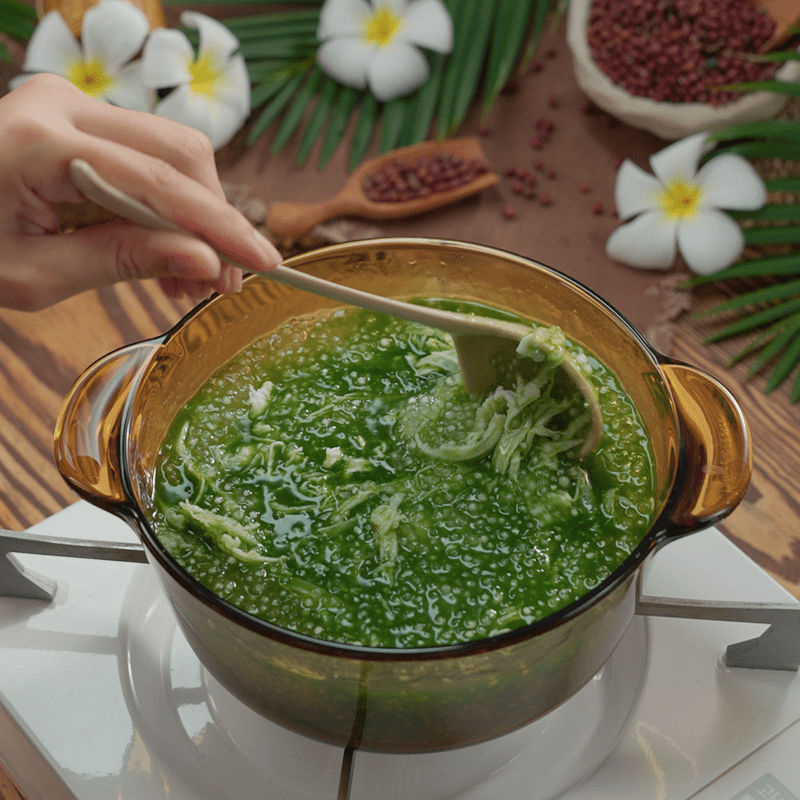 Step 2 Cook sago with pandan leaves Red bean tart with sago and pandan leaves