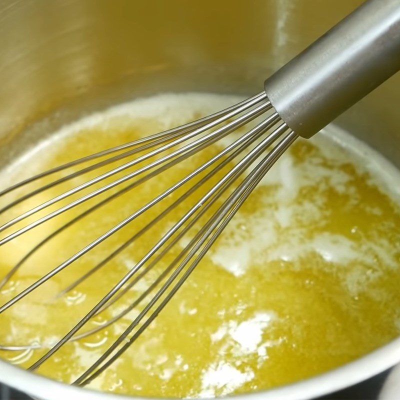 Step 1 Cook the flour for Vegetarian flan from cornstarch