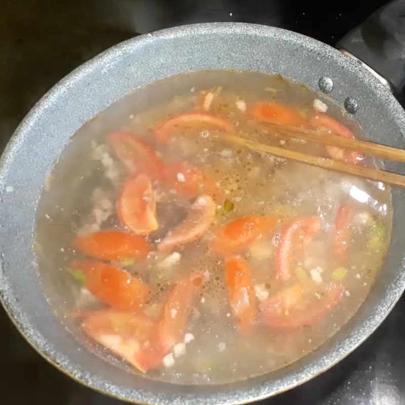 Step 3 Cook the soup, Pork lettuce soup