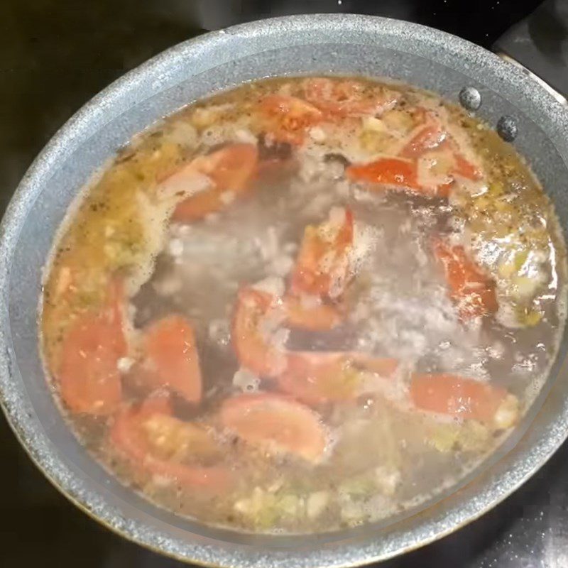 Step 3 Cook the soup, Pork lettuce soup