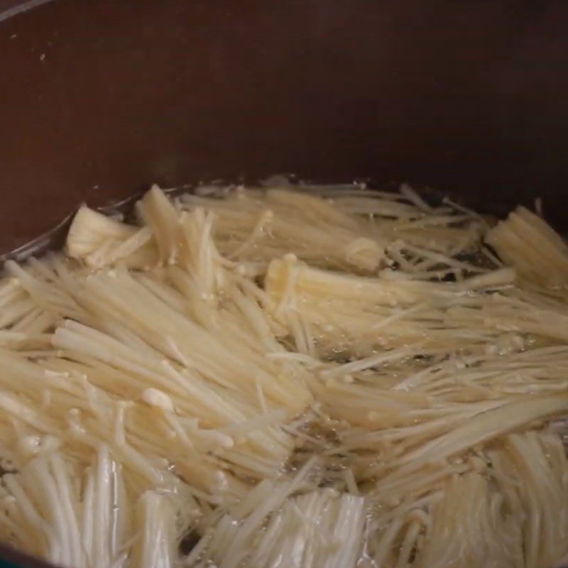 Step 4 Cooking the soup Beef ball soup with enoki mushrooms