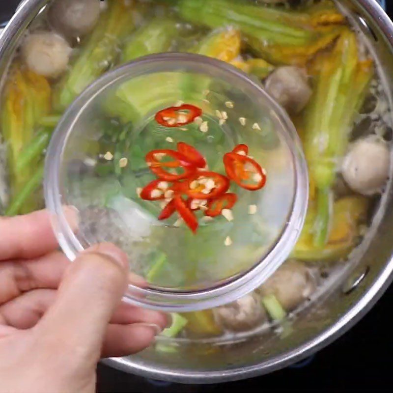 Step 5 Cook the Soup Stuffed Pumpkin Blossoms with Fish