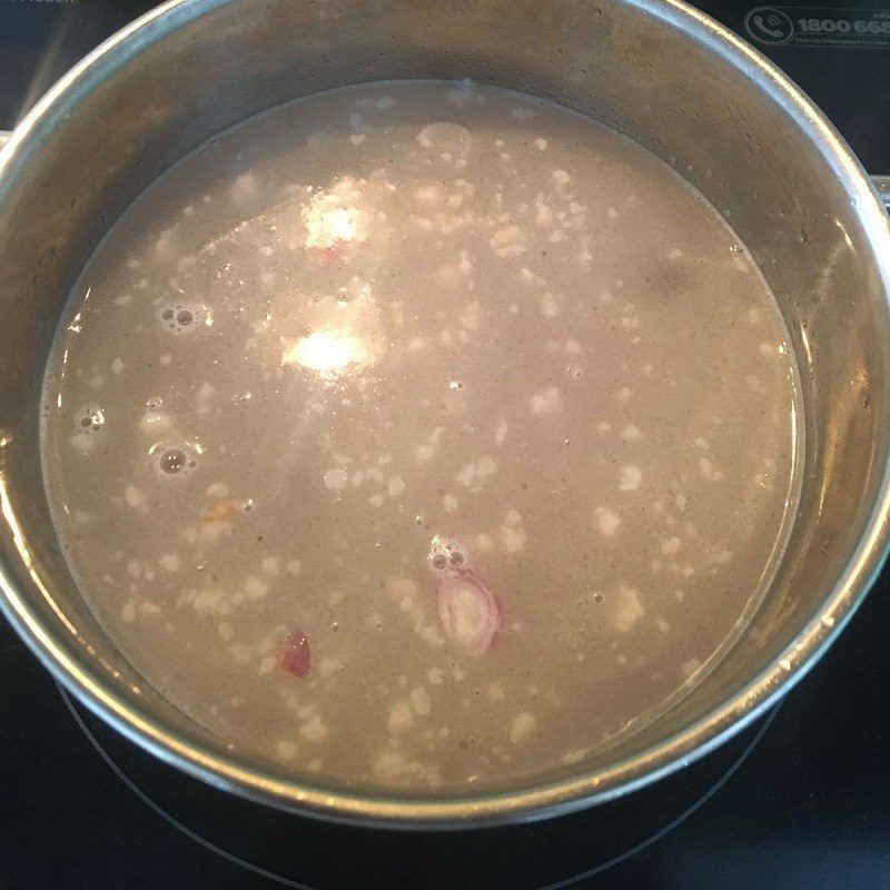 Step 2 Cooking the soup Seaweed soup with minced pork