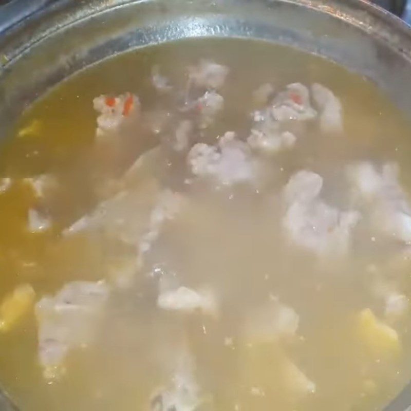 Step 3 Cook the soup Beef bone soup with mushrooms (Korean beef bone soup)