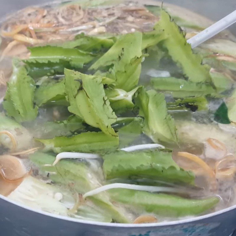 Step 3 Cooking the sour fish soup