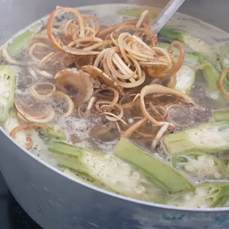 Step 3 Cooking the sour fish soup