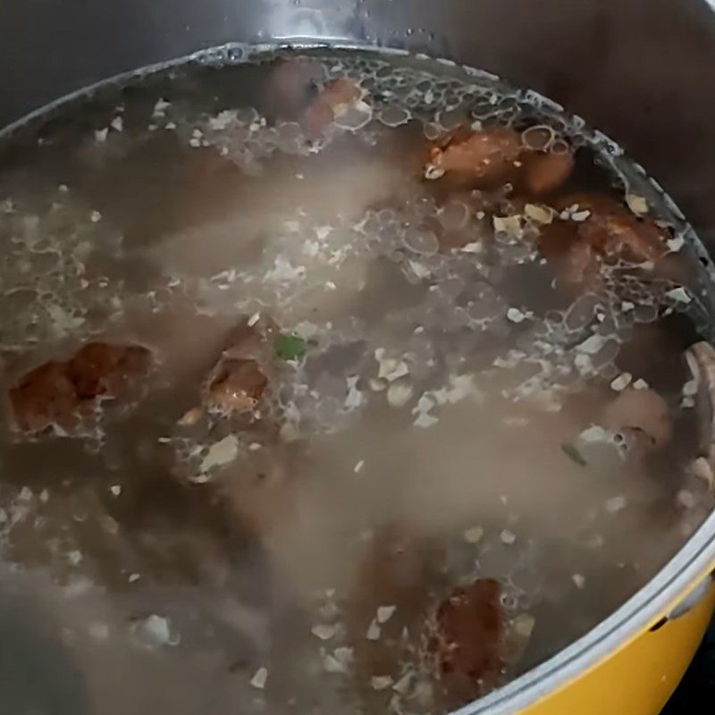 Step 3 Cooking the soup Sour soup with stingray and banana flower