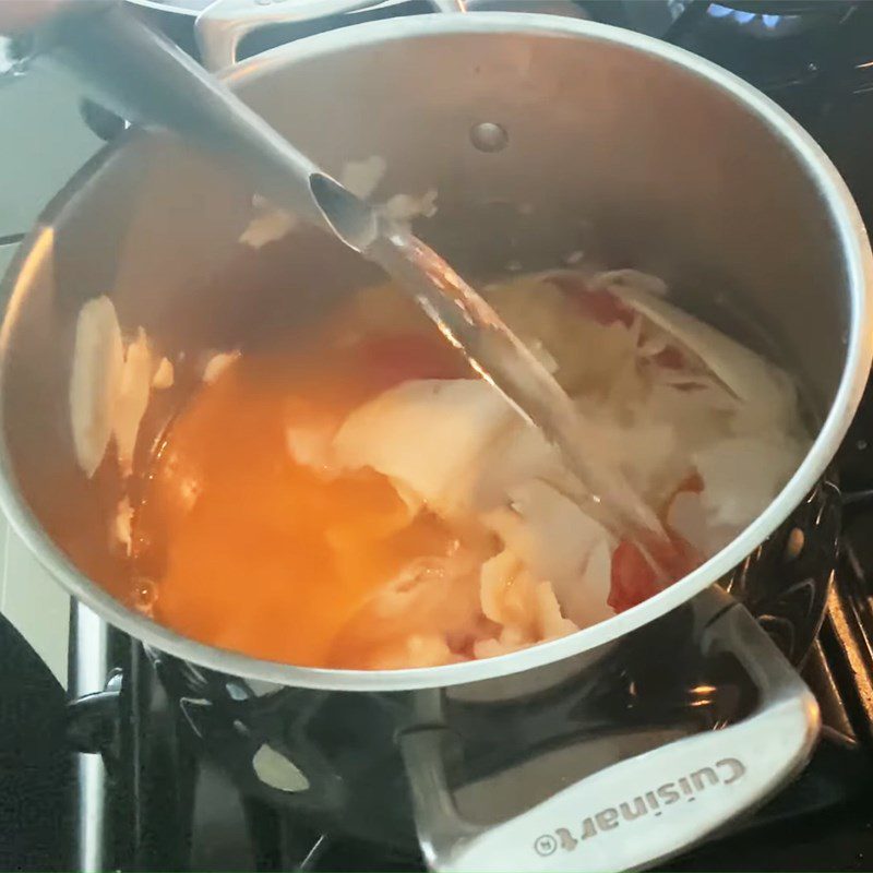 Step 4 Cook the soup Fish with sour bamboo shoots