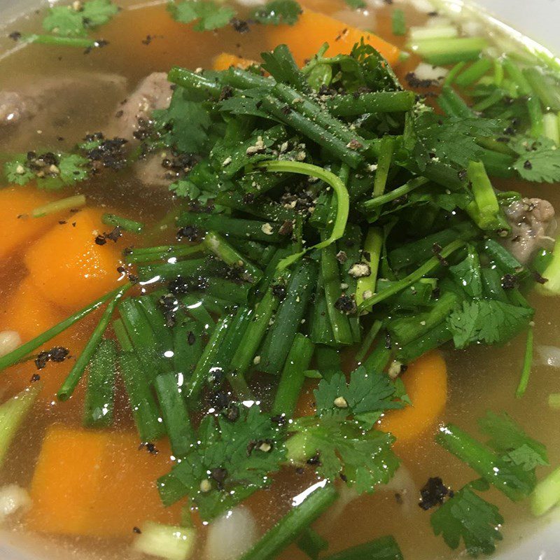 Step 3 Cook the soup Carrot soup with pork bones