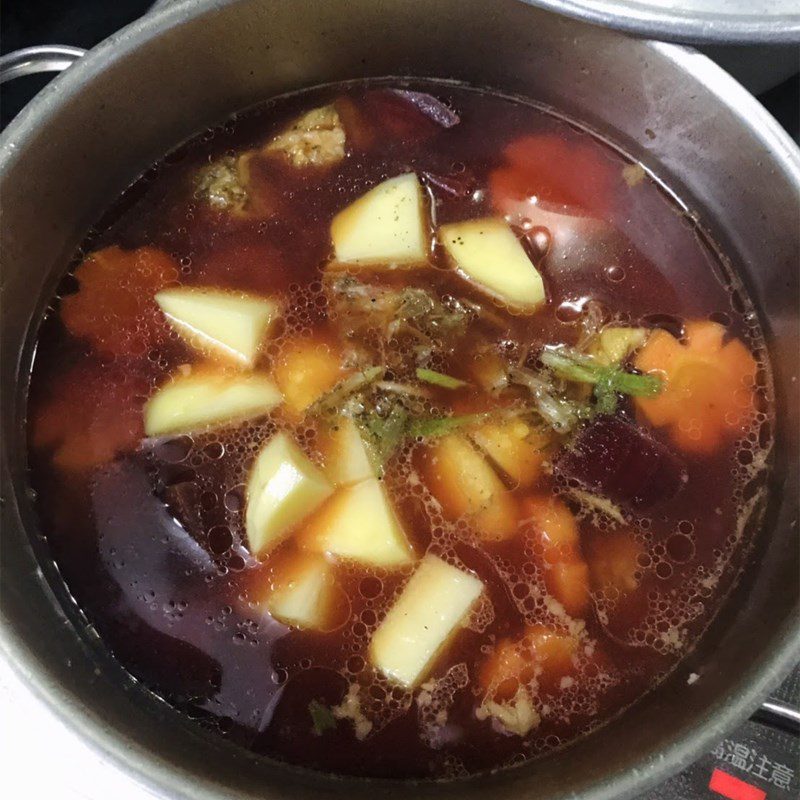 Step 3 Cooking the soup Broccoli soup with pork ribs