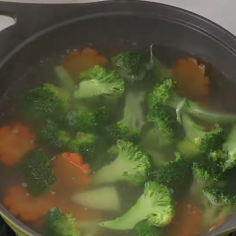 Step 5 Cook the soup for cauliflower soup