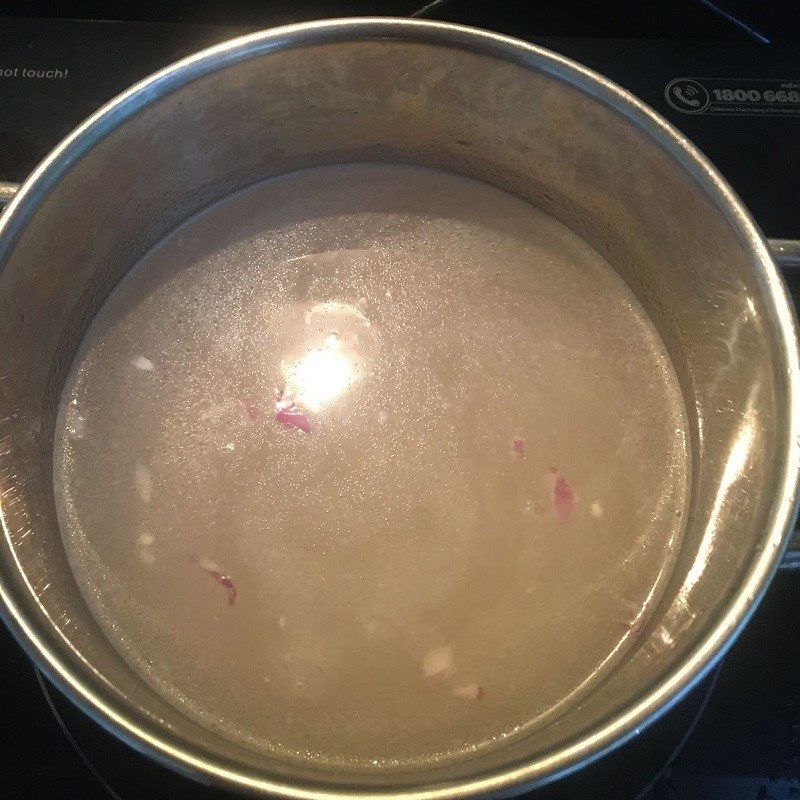 Step 3 Cook the soup Fresh Shrimp Melon Soup