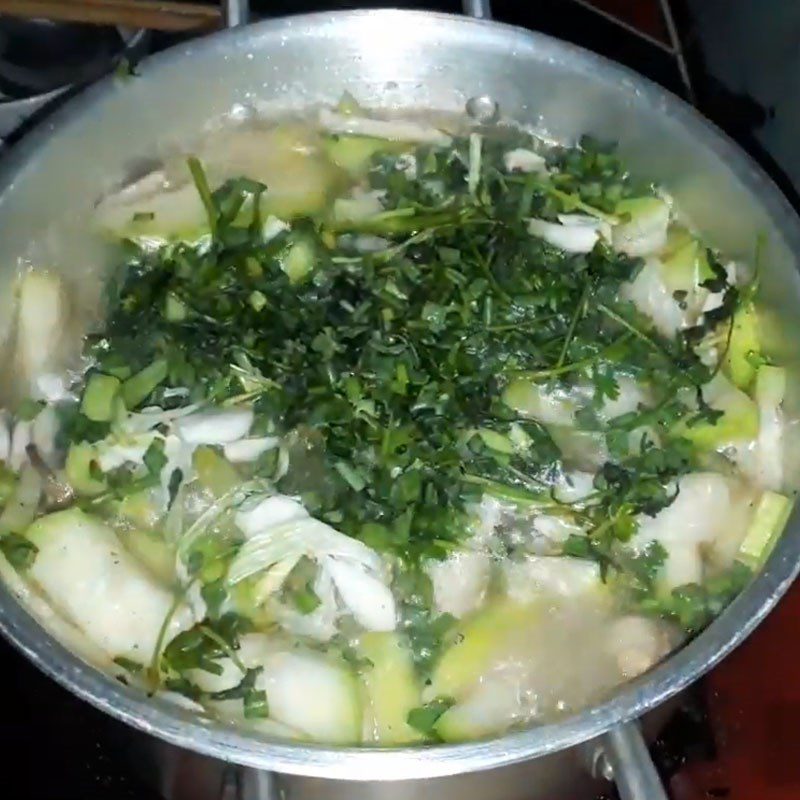 Step 3 Cook the soup for pumpkin soup with mushrooms