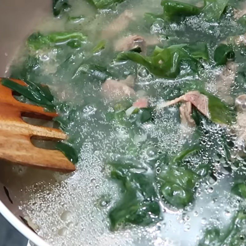 Step 3 Cooking Soup Seaweed Beef Tofu Soup