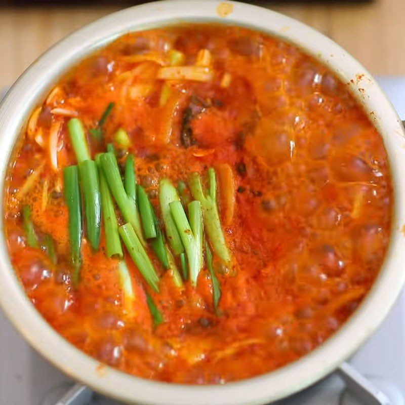 Step 3 Cook the Tuna Kimchi Soup