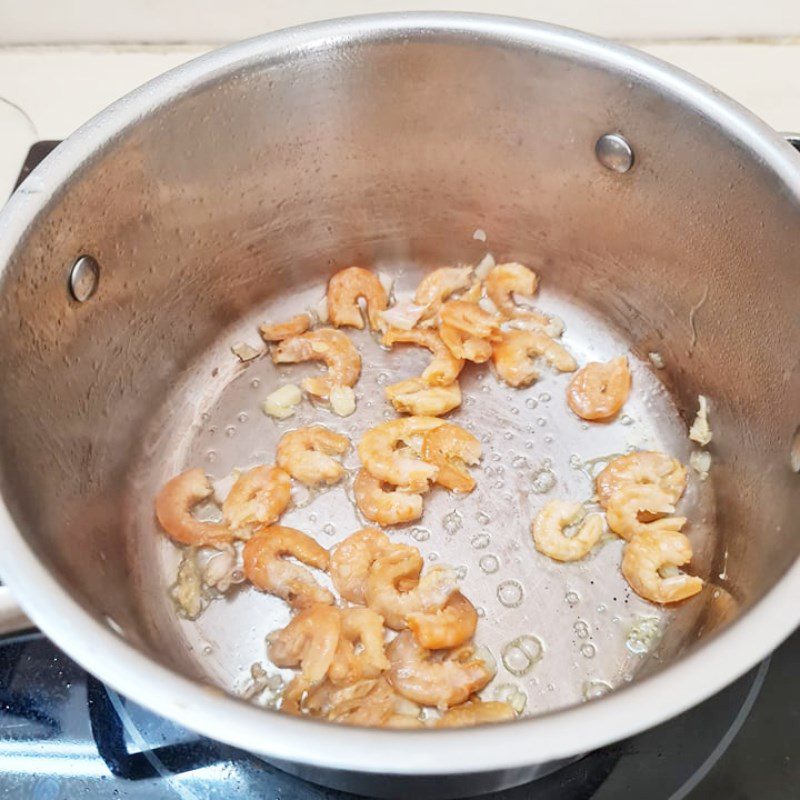 Step 2 Cooking Soup Water Spinach Soup with Dried Shrimp (Recipe shared by user)