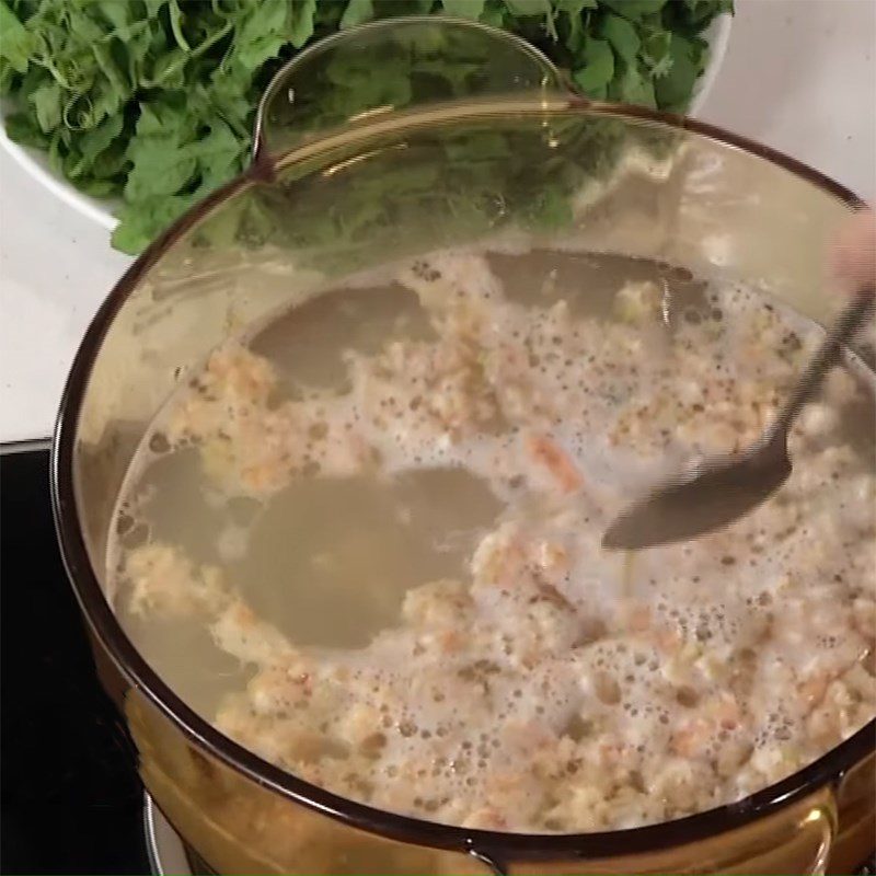 Step 2 Cooking the soup Bitter melon tops soup with shrimp