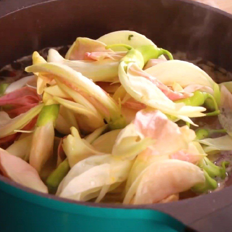 Step 4 Cooking the soup Sour soup with mullet and string beans