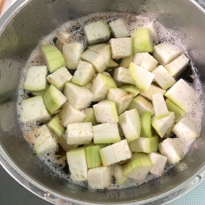 Step 2 Cooking Bottle Gourd Soup with Dried Shrimp Bottle Gourd Soup with Dried Shrimp