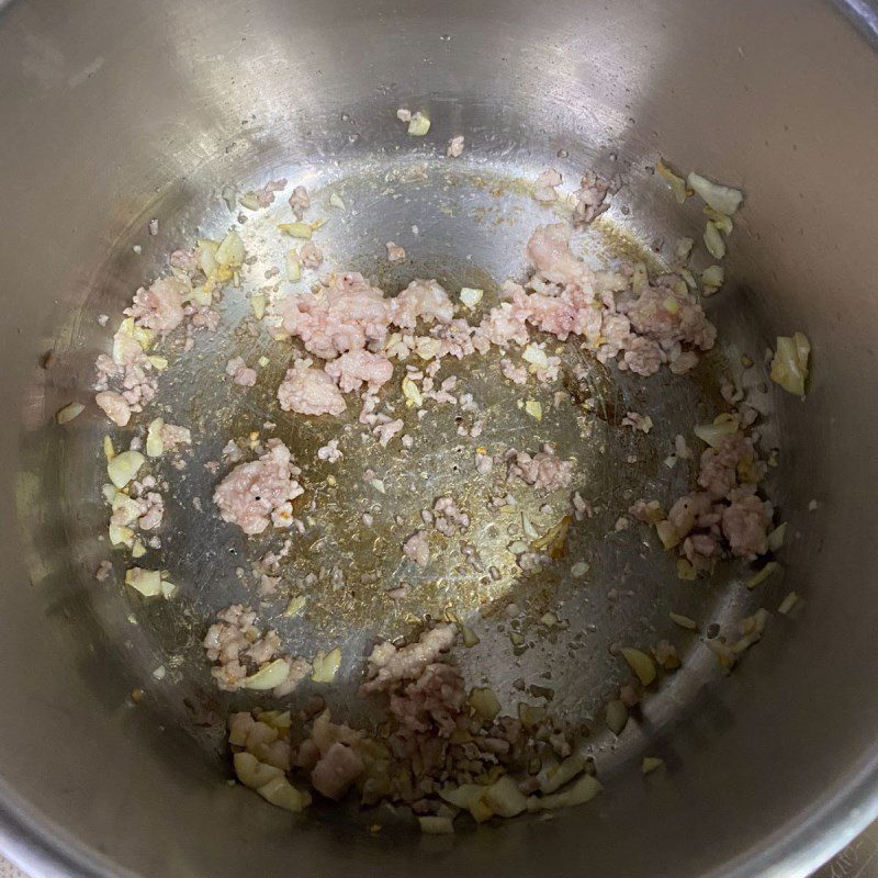 Step 3 Cooking bottle gourd soup with minced meat Bottle gourd soup with minced meat