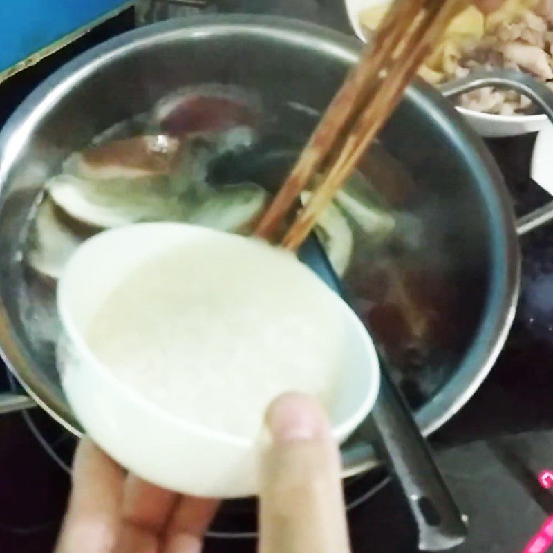 Step 4 Cook Eggplant Soup with Fermented Rice Eggplant Soup with Fermented Rice