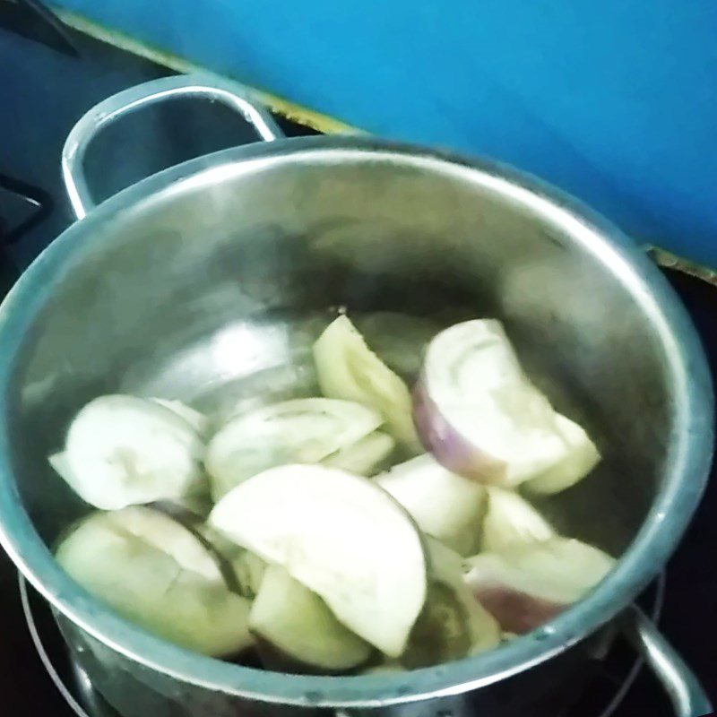 Step 4 Cook Eggplant Soup with Fermented Rice Eggplant Soup with Fermented Rice