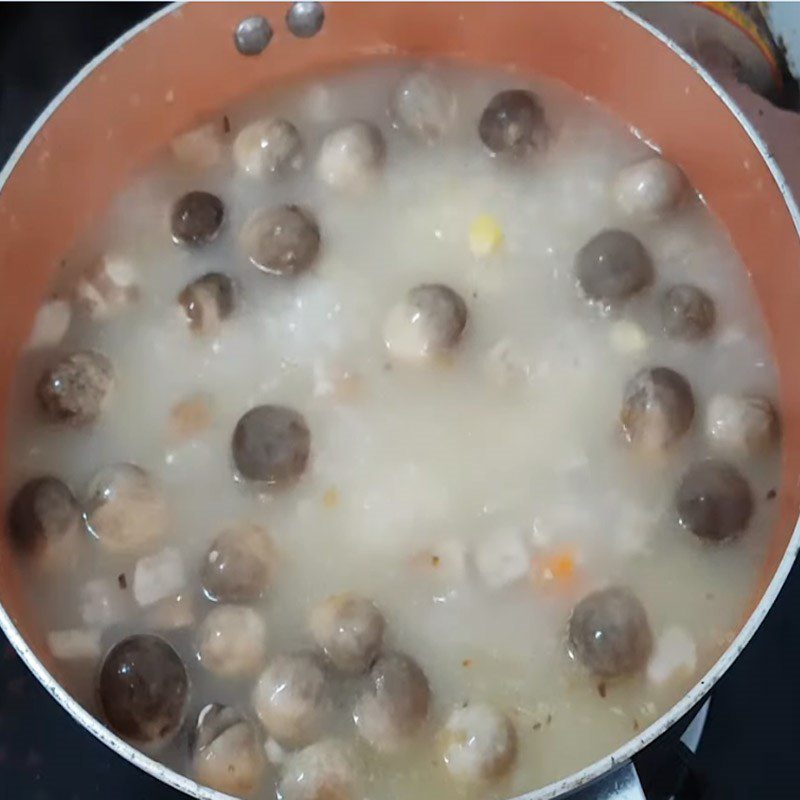 Step 2 Cook the porridge for vegetarian chicken salad