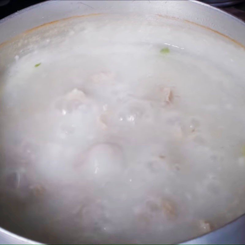 Step 2 Cooking porridge Pork rib porridge